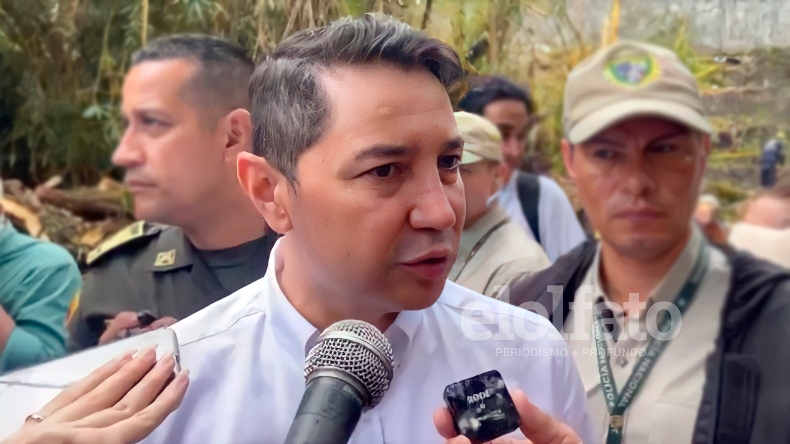 Hurtado visitó el deteriorado Centenario tras la tragedia familiar y ambiental, y anunció labores de recuperación Hurtado visitó el deteriorado Centenario tras la tragedia familiar y ambiental, y anunció labores de recuperación