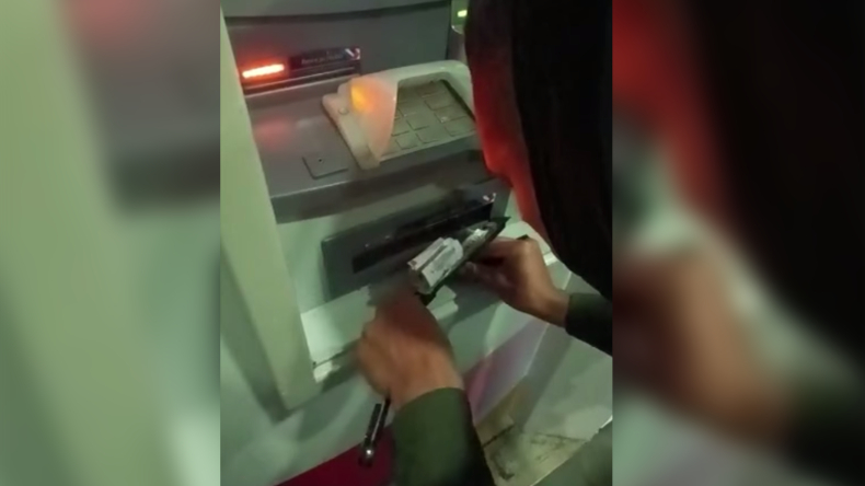 Ojo: así hurtan en los cajeros automáticos de Ibagué Ojo: así hurtan en los cajeros automáticos de Ibagué