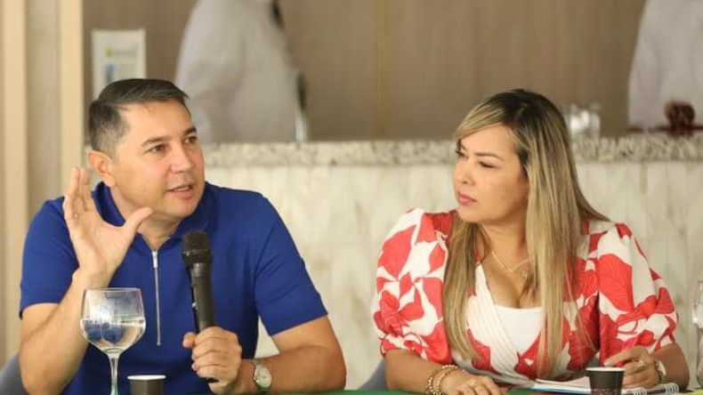 Hurtado se despidió diciendo que Aranda debe terminar sus obras inconclusas