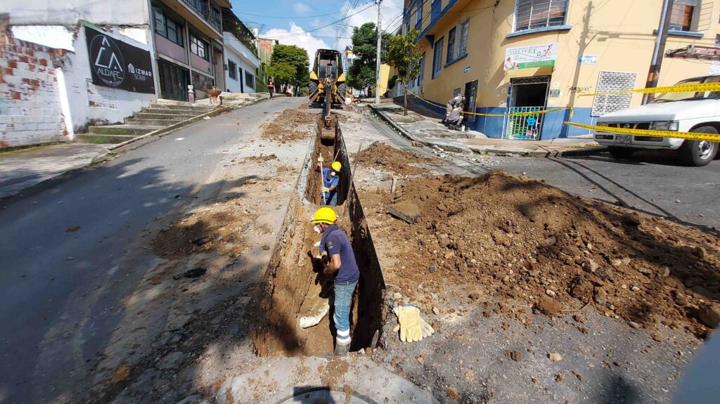 Iniciaron las obras de reposición de redes de acueducto y alcantarillado en Ibagué Iniciaron las obras de reposición de redes de acueducto y alcantarillado en Ibagué