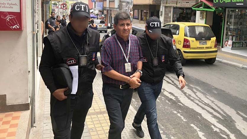 CTI captura a funcionario del Igac por cobrar dineros a propietarios de inmuebles en Ibagué CTI captura a funcionario del Igac por cobrar dineros a propietarios de inmuebles en Ibagué