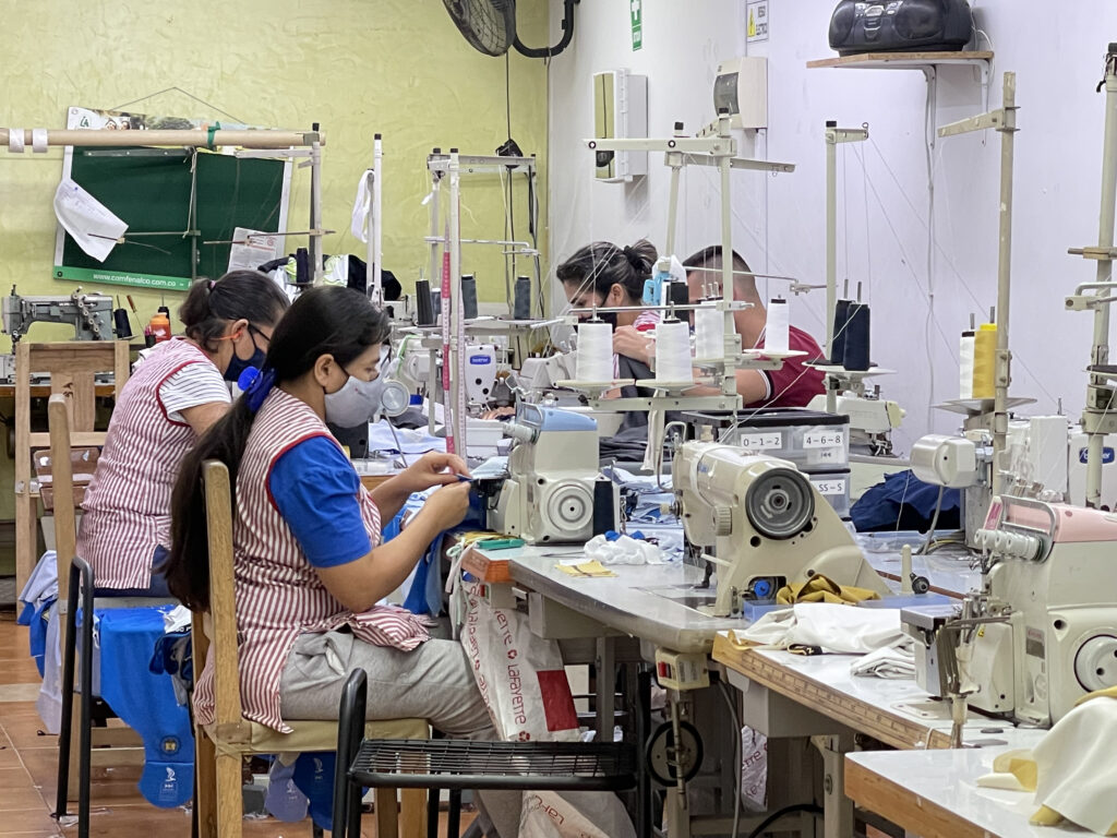 El 50% de los talleres de costura en Ibagué se encuentran en la informalidad El 50% de los talleres de costura en Ibagué se encuentran en la informalidad