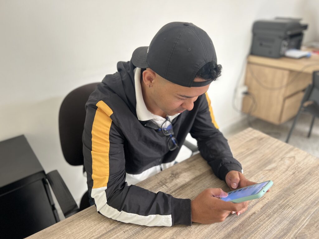 ¿Quiere aprender a editar fotos y vídeos con el celular? Inscríbase gratis a este curso ¿Quiere aprender a editar fotos y vídeos con el celular? Inscríbase gratis a este curso