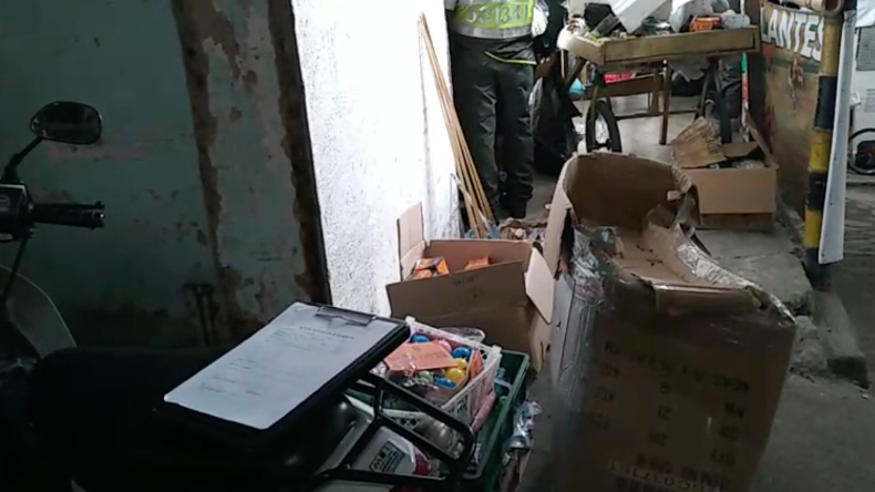 En un parqueadero del centro de Ibagué la Policía incautó varios elementos de pólvora En un parqueadero del centro de Ibagué la Policía incautó varios elementos de pólvora