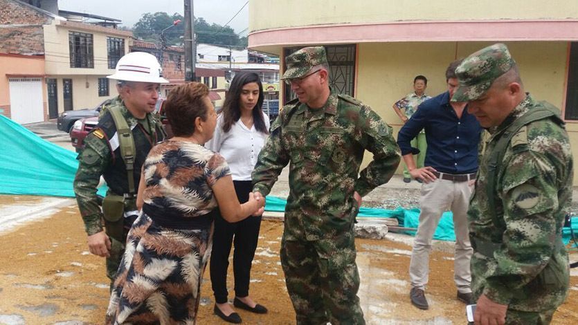Alcaldía y Ejército adicionan $540 millones al convenio para intervenir más vías de Ibagué Alcaldía y Ejército adicionan $540 millones al convenio para intervenir más vías de Ibagué