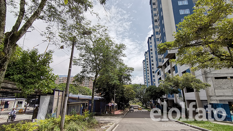 Lavado de carros de Interaseo tiene desesperados a los vecinos de Torreón de Varsovia en Ibagué Lavado de carros de Interaseo tiene desesperados a los vecinos de Torreón de Varsovia en Ibagué