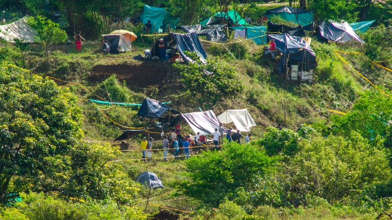 Cortolima pide acompañamiento de la Policía y la Alcaldía de Ibagué para enfrentar invasiones en la ciudad Cortolima pide acompañamiento de la Policía y la Alcaldía de Ibagué para enfrentar invasiones en la ciudad