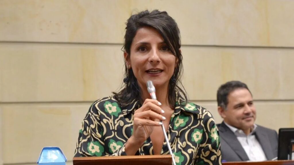 Nuevo lapsus de MinMinas: «la capacidad de los embalses en Colombia es superior al promedio de las últimas 20 décadas»