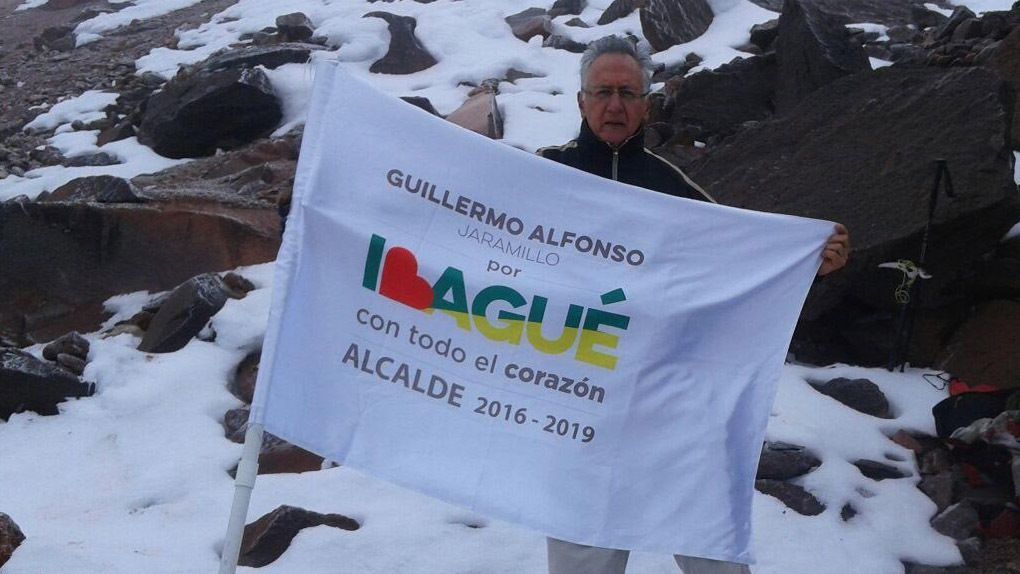 En el Nevado del Tolima, Guillermo A. Jaramillo se comprometió a defender el agua y a luchar contra la minería En el Nevado del Tolima, Guillermo A. Jaramillo se comprometió a defender el agua y a luchar contra la minería