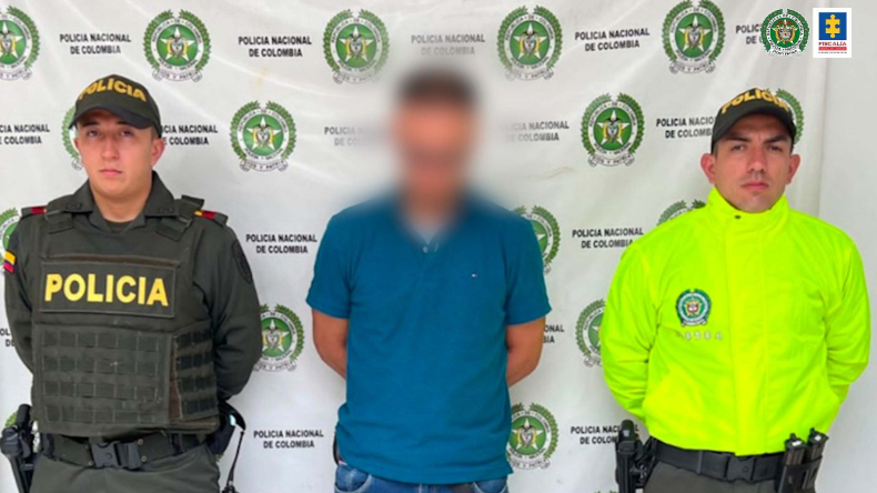 Envían a la cárcel a profesor que habría abusado y acosado sexualmente de dos estudiantes Envían a la cárcel a profesor que habría abusado y acosado sexualmente de dos estudiantes