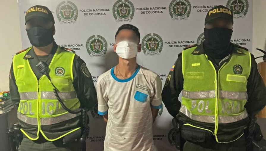 A la cárcel joven que atracó a un conductor de buseta en Ibagué A la cárcel joven que atracó a un conductor de buseta en Ibagué