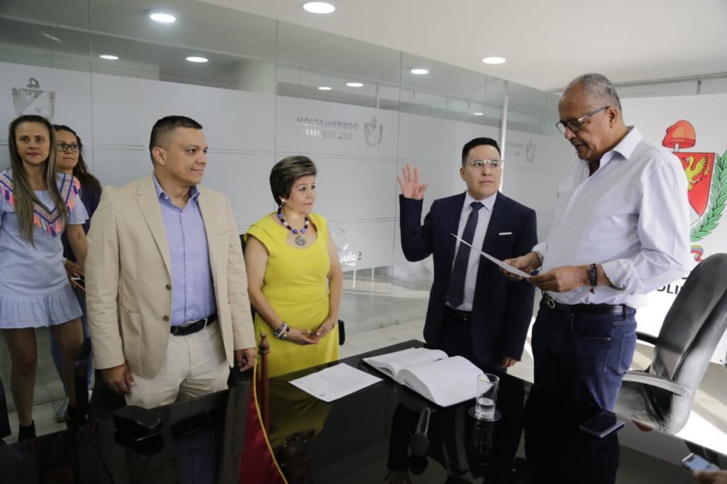 Barreto nombra a Luis Eduardo González como nuevo gerente del Hospital Federico Lleras Barreto nombra a Luis Eduardo González como nuevo gerente del Hospital Federico Lleras