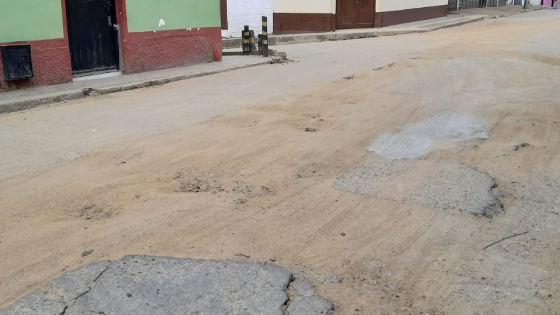 Mal estado de las vías provoca accidentes en las calles de Ancón, denuncian los vecinos Mal estado de las vías provoca accidentes en las calles de Ancón, denuncian los vecinos