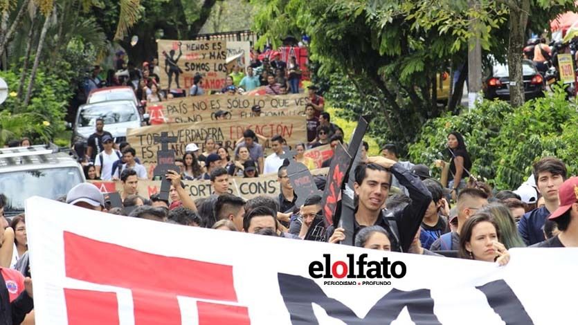 Así fue la segunda marcha en defensa por la educación pública en Ibagué Así fue la segunda marcha en defensa por la educación pública en Ibagué