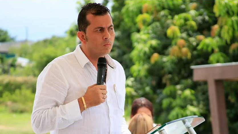 Carlos Edward Osorio agradece a Dios y a Uribe su triunfo en la encuesta del CD a la Gobernación Carlos Edward Osorio agradece a Dios y a Uribe su triunfo en la encuesta del CD a la Gobernación