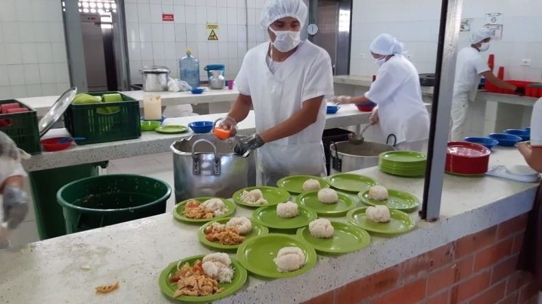 Licitación del PAE en el Tolima cerró con único oferentecuestionado Licitación del PAE en el Tolima cerró con único oferentecuestionado