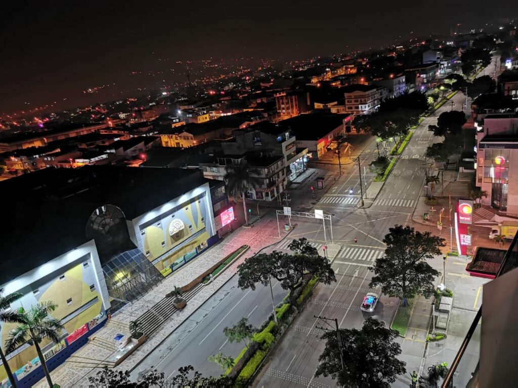 No se exponga: la multa por violar el toque de queda es de $936.223 No se exponga: la multa por violar el toque de queda es de $936.223