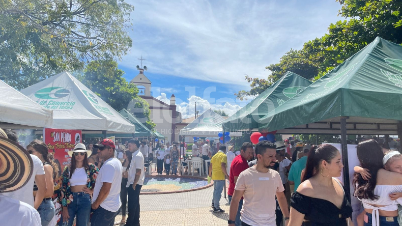 Institución Educativa San Miguel celebró su folclorito con platos típicos del Tolima Institución Educativa San Miguel celebró su folclorito con platos típicos del Tolima