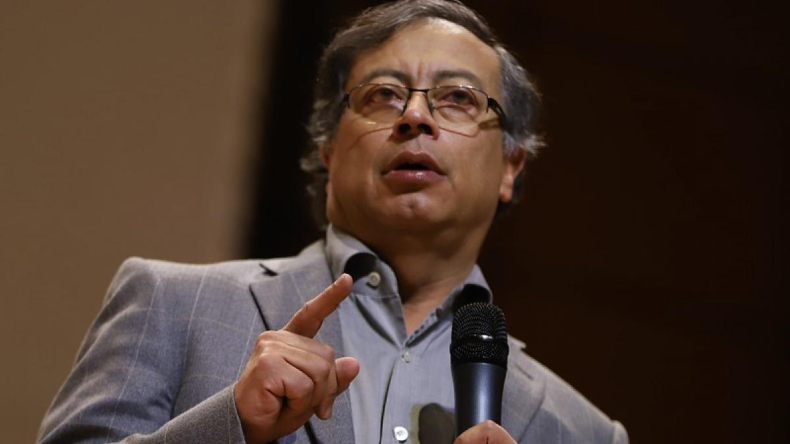 Gustavo Petro continúa liderando intención de voto para elecciones presidenciales, según encuesta Invamer Gustavo Petro continúa liderando intención de voto para elecciones presidenciales, según encuesta Invamer