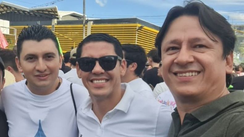 Encuesta de Renzo, Delgado y García está en manos de empresa cercana al alcalde Hurtado Encuesta de Renzo, Delgado y García está en manos de empresa cercana al alcalde Hurtado