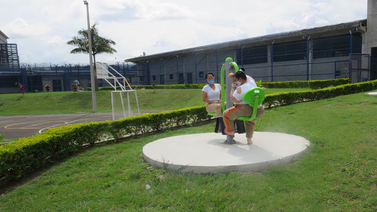 Primer parque biosaludable al interior de una cárcel de Colombia está en Ibagué