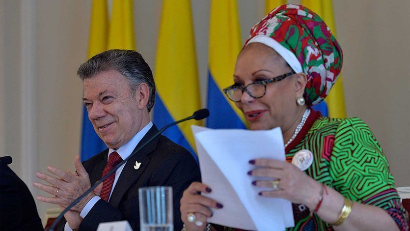 Presidente Santos y Piedad Córdoba buscarán 10 millones de votos a favor del plebiscito por la paz Presidente Santos y Piedad Córdoba buscarán 10 millones de votos a favor del plebiscito por la paz
