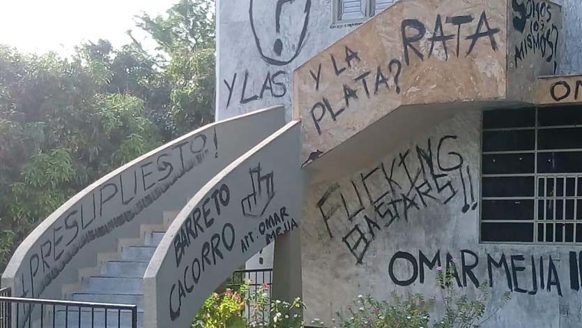 Rectoría de la Universidad del Tolima fue atacada por vándalos Rectoría de la Universidad del Tolima fue atacada por vándalos