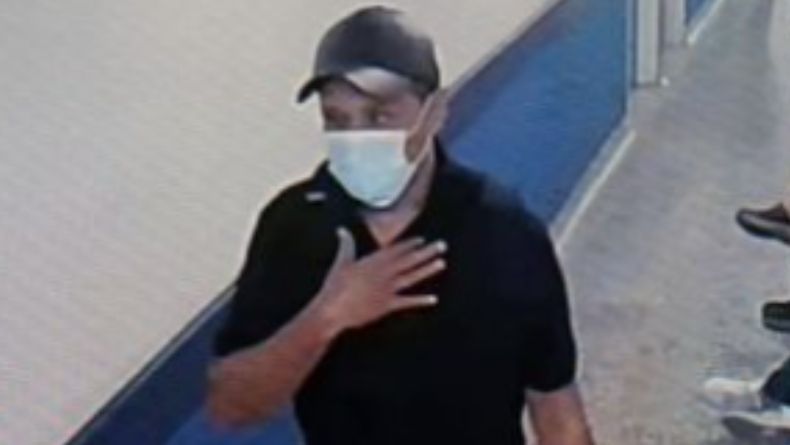 Sujeto robó a médico en su consultorio de la Clínica Tolima Sujeto robó a médico en su consultorio de la Clínica Tolima