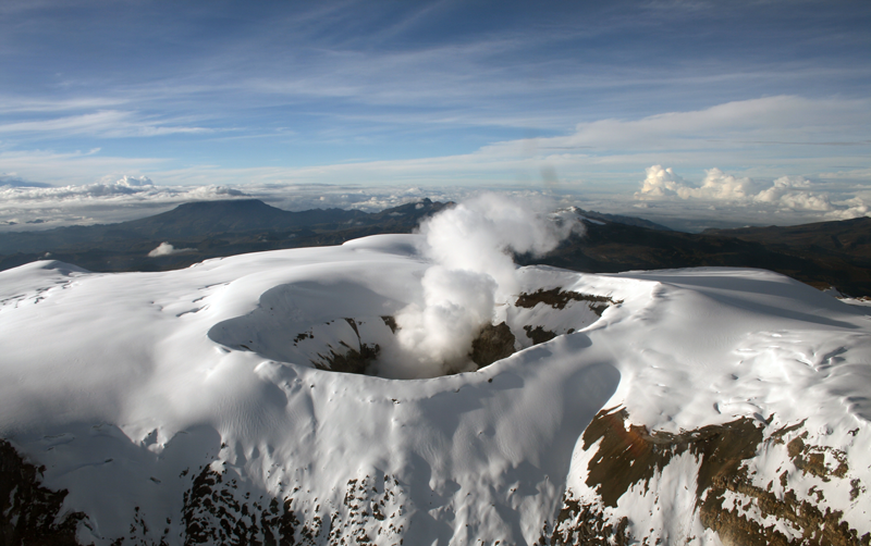 Nevado del Ruiz mantiene inestabilidad y continúa en alerta amarilla Nevado del Ruiz mantiene inestabilidad y continúa en alerta amarilla