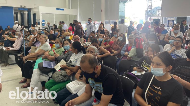 Desconcierto entre los usuarios de Sanitas en Ibagué tras intervención del Gobierno Desconcierto entre los usuarios de Sanitas en Ibagué tras intervención del Gobierno