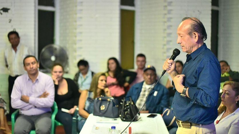 Esta será la nueva presentación del aguardiente Tapa Roja Esta será la nueva presentación del aguardiente Tapa Roja