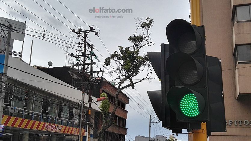 Inician trabajos de mantenimiento a semáforos de Ibagué Inician trabajos de mantenimiento a semáforos de Ibagué