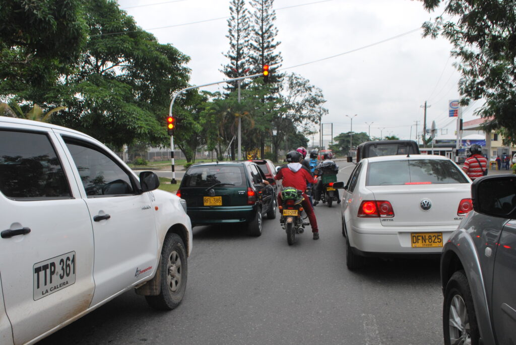 ¡Atención! Desde este lunes comienzan los cierres de la avenida Mirolino por la construcción de colectores ¡Atención! Desde este lunes comienzan los cierres de la avenida Mirolino por la construcción de colectores