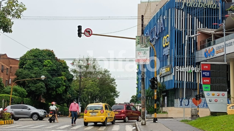 Varios semáforos de Ibagué amanecieron apagados después de la tempestad de anoche Varios semáforos de Ibagué amanecieron apagados después de la tempestad de anoche