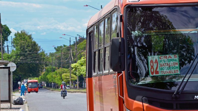 Transportadores denuncian arbitrariedades de la Alcaldía en implementación del SETP Transportadores denuncian arbitrariedades de la Alcaldía en implementación del SETP