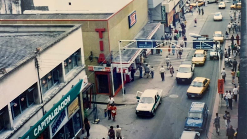 El inolvidable recuerdo de la carrera Tercera de Ibagué antes de ser peatonalizada