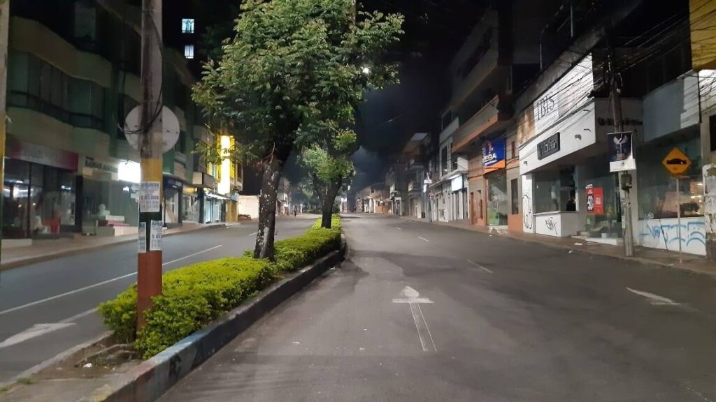 Ibagué tendrá toque de queda permanente durante el puente festivo Ibagué tendrá toque de queda permanente durante el puente festivo