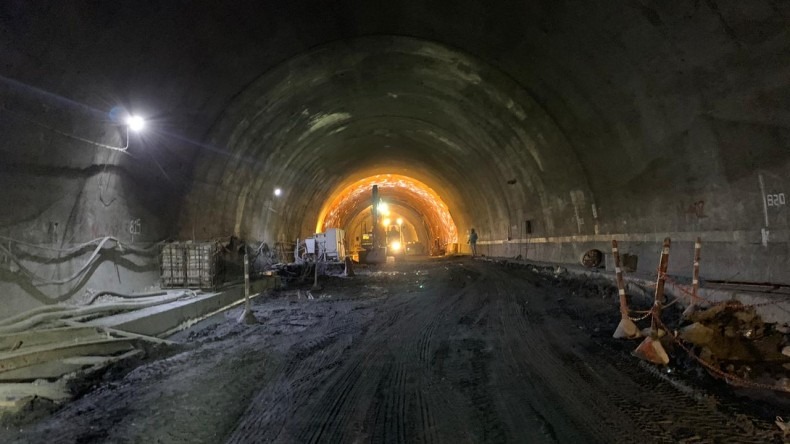 Contraloría General advierte una posible pérdida de recursos por $61.000 millones en construcción del Túnel de la Línea Contraloría General advierte una posible pérdida de recursos por $61.000 millones en construcción del Túnel de la Línea