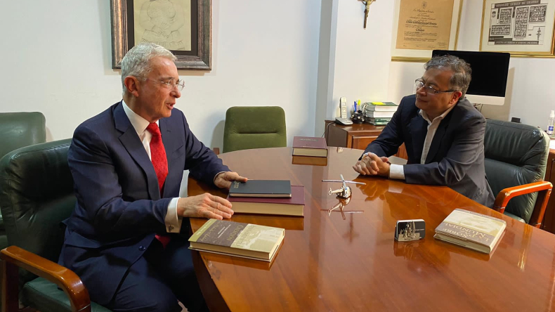 Histórico encuentro entre el presidente electo Gustavo Petro y Álvaro Uribe Histórico encuentro entre el presidente electo Gustavo Petro y Álvaro Uribe