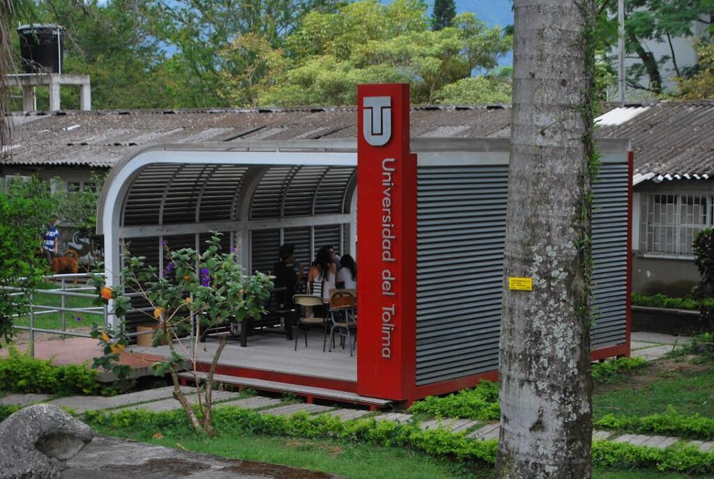 Directivas de la UT piden apoyo a la Gobernación del Tolima para no cobrarles la matrícula a sus estudiantes de pregrado Directivas de la UT piden apoyo a la Gobernación del Tolima para no cobrarles la matrícula a sus estudiantes de pregrado