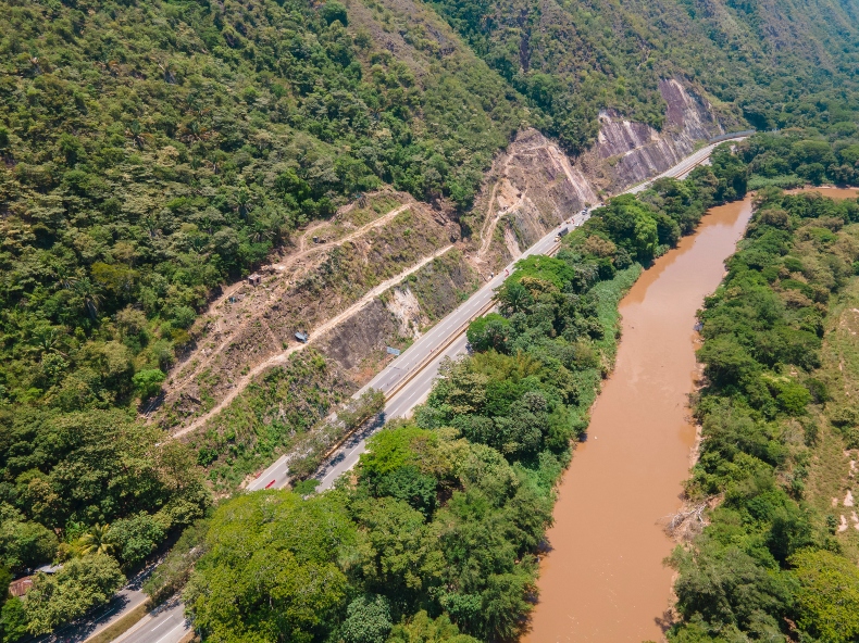 Realizarán cierres en la vía Girardot – Bogotá durante un mes