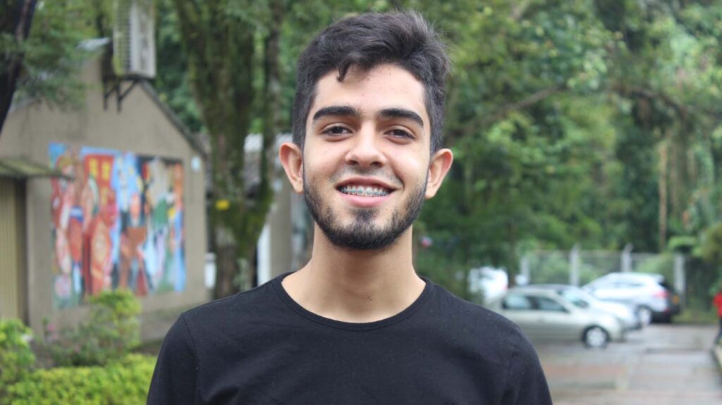 Estudiante que impulsó tiendas universitarias de la UT participa por un reconocimiento con este emprendimiento Estudiante que impulsó tiendas universitarias de la UT participa por un reconocimiento con este emprendimiento