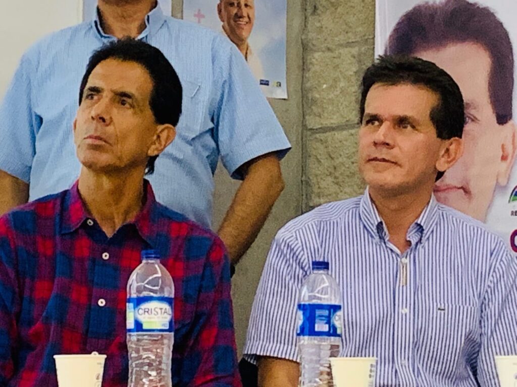 Escritor Álvaro Cuartas oficializó su respaldo a la candidatura de Alfredo Bocanegra Escritor Álvaro Cuartas oficializó su respaldo a la candidatura de Alfredo Bocanegra
