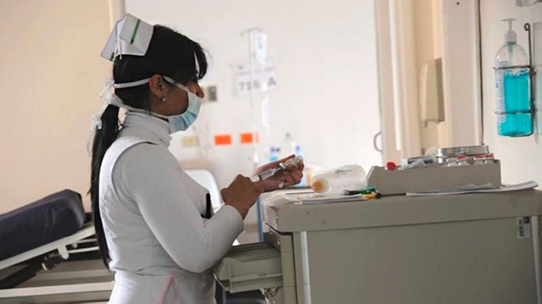 Enfermeras del Tolima denuncian disminución de salarios, falta de elementos de protección y condiciones laborales no dignas Enfermeras del Tolima denuncian disminución de salarios, falta de elementos de protección y condiciones laborales no dignas