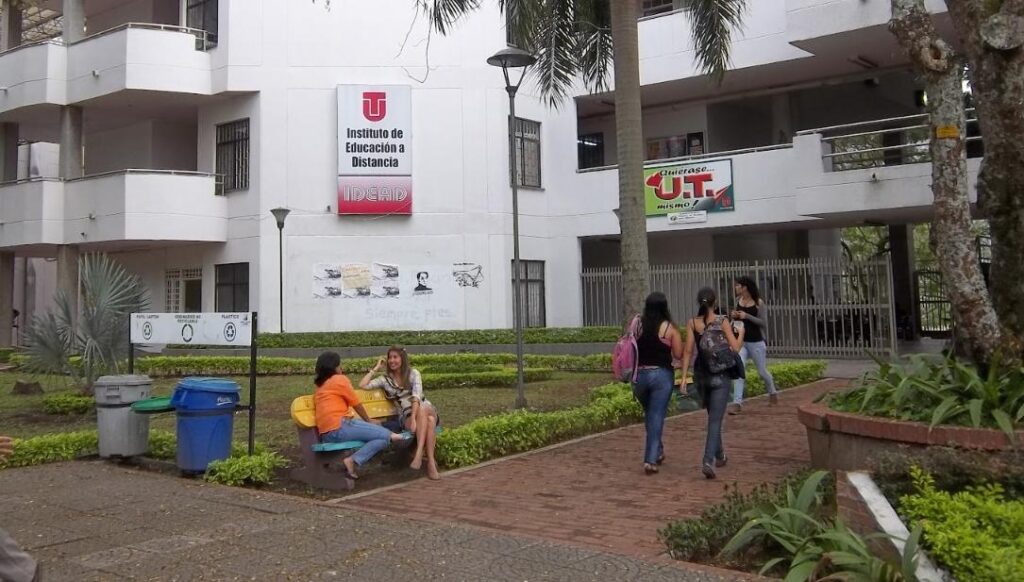 Programas a distancia de la UT tendrán más cupos para estudiantes Programas a distancia de la UT tendrán más cupos para estudiantes
