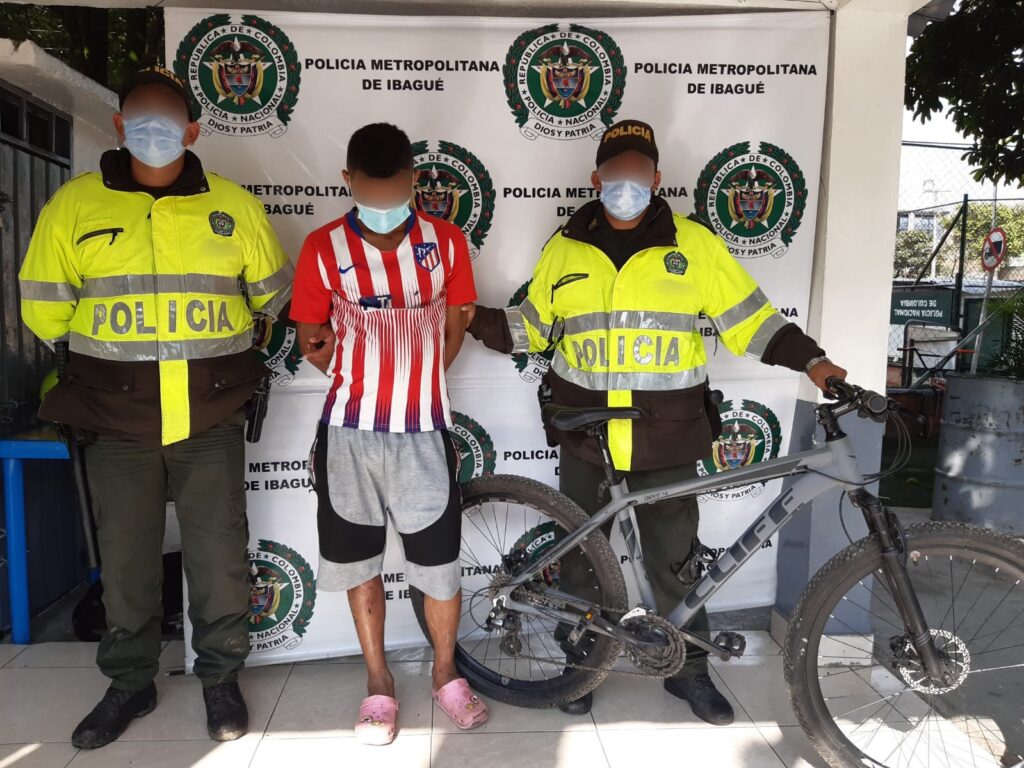 Policía capturó a ladrón que hurtó una bicicleta en la comuna Ocho de Ibagué Policía capturó a ladrón que hurtó una bicicleta en la comuna Ocho de Ibagué