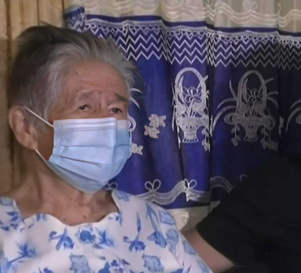 Adulta mayor tolimense recibió dos veces la vacuna Sinovac contra el COVID-19 en Neiva Adulta mayor tolimense recibió dos veces la vacuna Sinovac contra el COVID-19 en Neiva