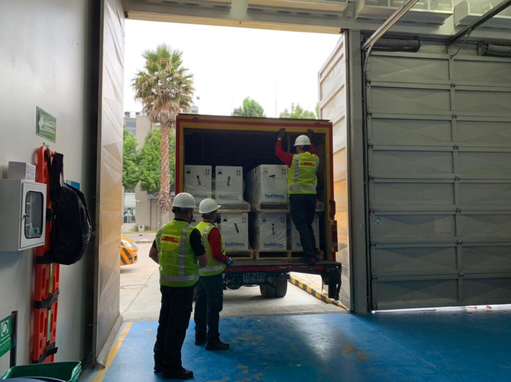 Llegó nuevo lote de 391.950 vacunas de Pfizer a Colombia Llegó nuevo lote de 391.950 vacunas de Pfizer a Colombia