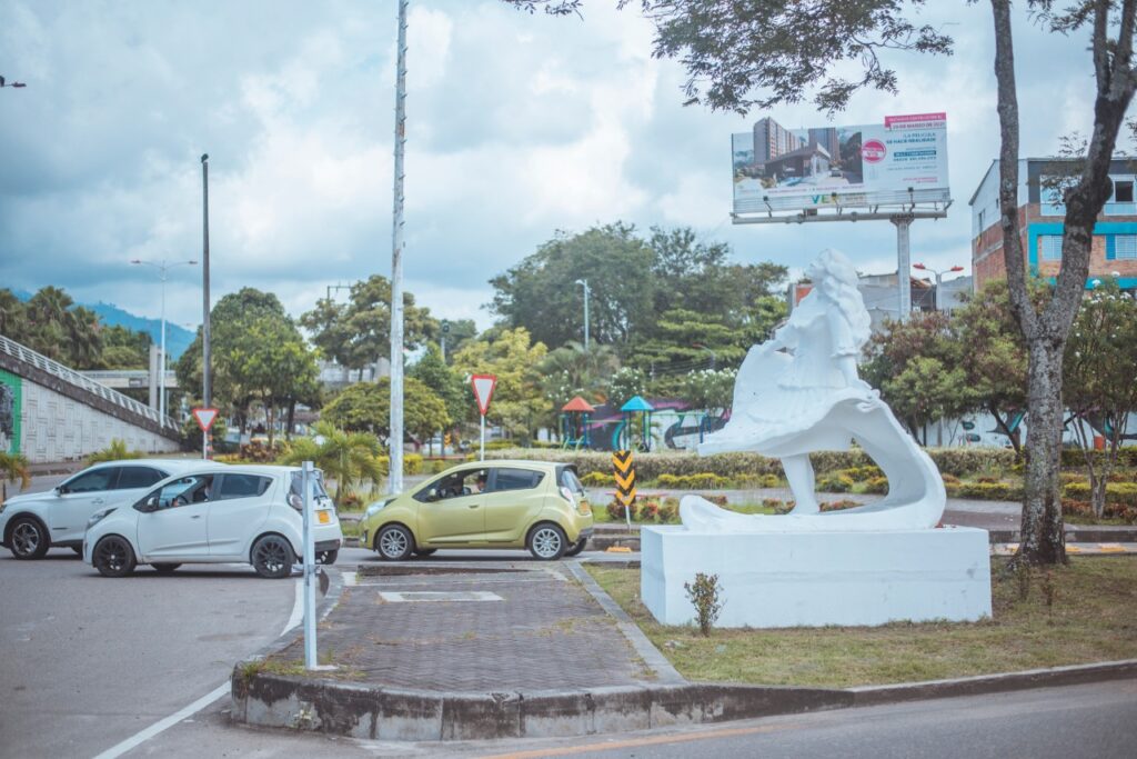 Restauraron dos monumentos emblemáticos de Ibagué: La Bambuquera y Sonata Restauraron dos monumentos emblemáticos de Ibagué: La Bambuquera y Sonata