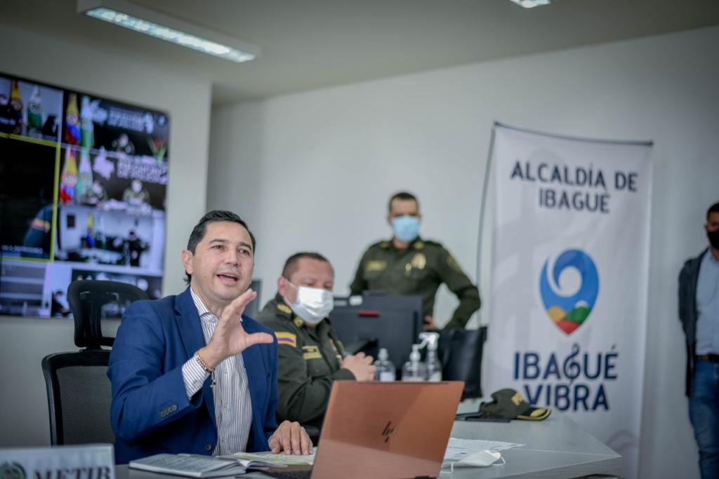Hurtado expide medidas para prevenir el COVID-19, pero sin toque de queda y ‘pico y cédula’ voluntario Hurtado expide medidas para prevenir el COVID-19, pero sin toque de queda y ‘pico y cédula’ voluntario